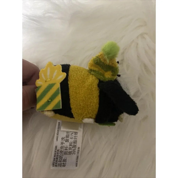 Disney Mini Tsum Tsum Goofy 90 #3 Goofy New With Tags Yellow & Black, Birthday - Picture 2 of 6